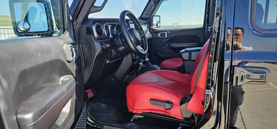 2020 Jeep JT Gladiator - Image 16 of 18