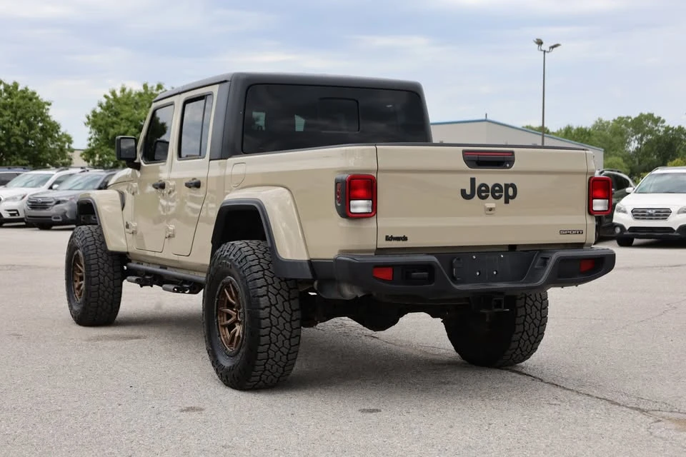 2020 Jeep JT Gladiator - Image 11 of 20