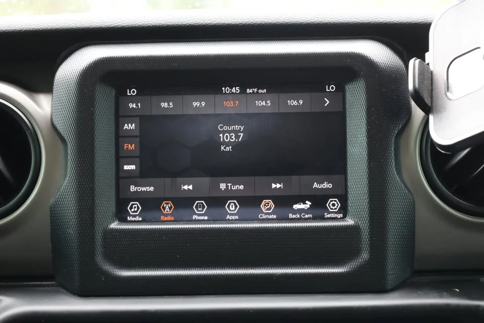 2020 Jeep JT Gladiator - Image 19 of 20
