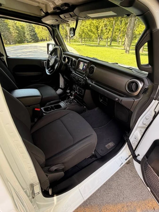 2020 Jeep JT Gladiator - Image 11 of 14