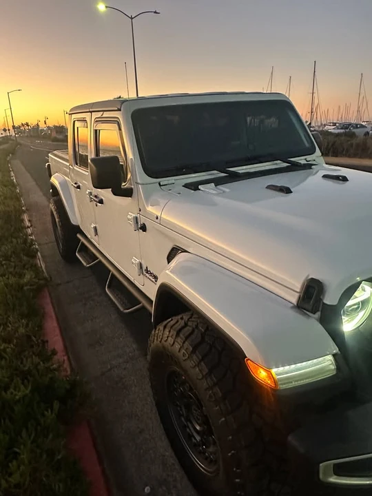 2020 Jeep JT Gladiator - Image 5 of 10