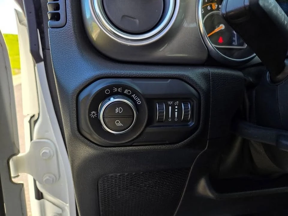 2020 Jeep JT Gladiator - Image 15 of 20