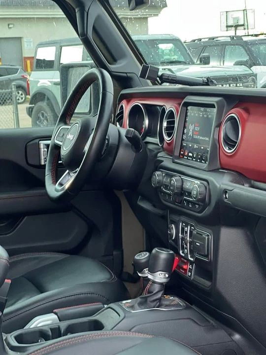 2020 Jeep JT Gladiator - Image 16 of 19