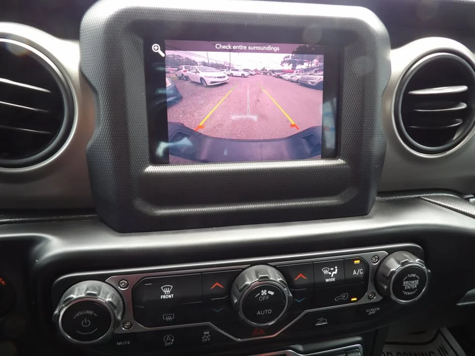 2020 Jeep JT Gladiator - Image 16 of 19