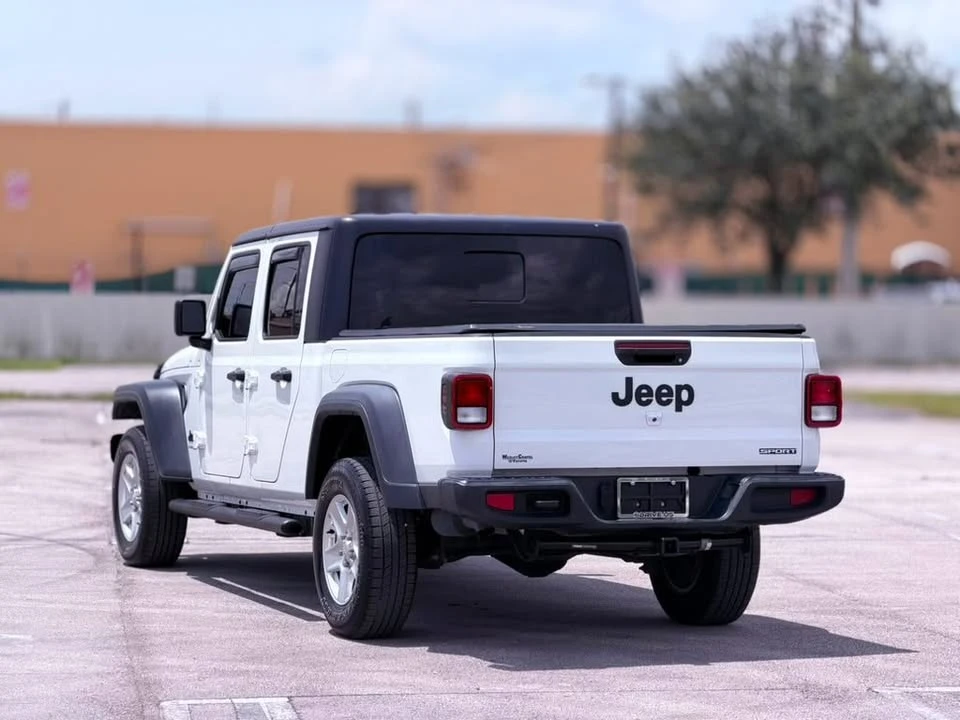 2020 Jeep JT Gladiator - Image 9 of 17