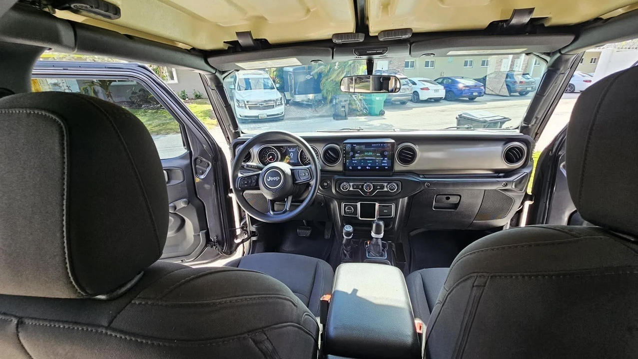 2020 Jeep JT Gladiator - Image 14 of 28