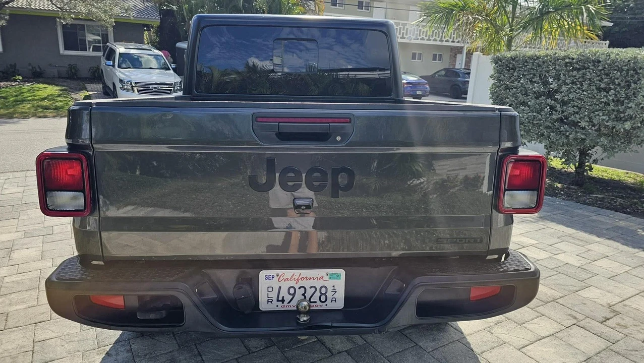 2020 Jeep JT Gladiator - Image 10 of 28