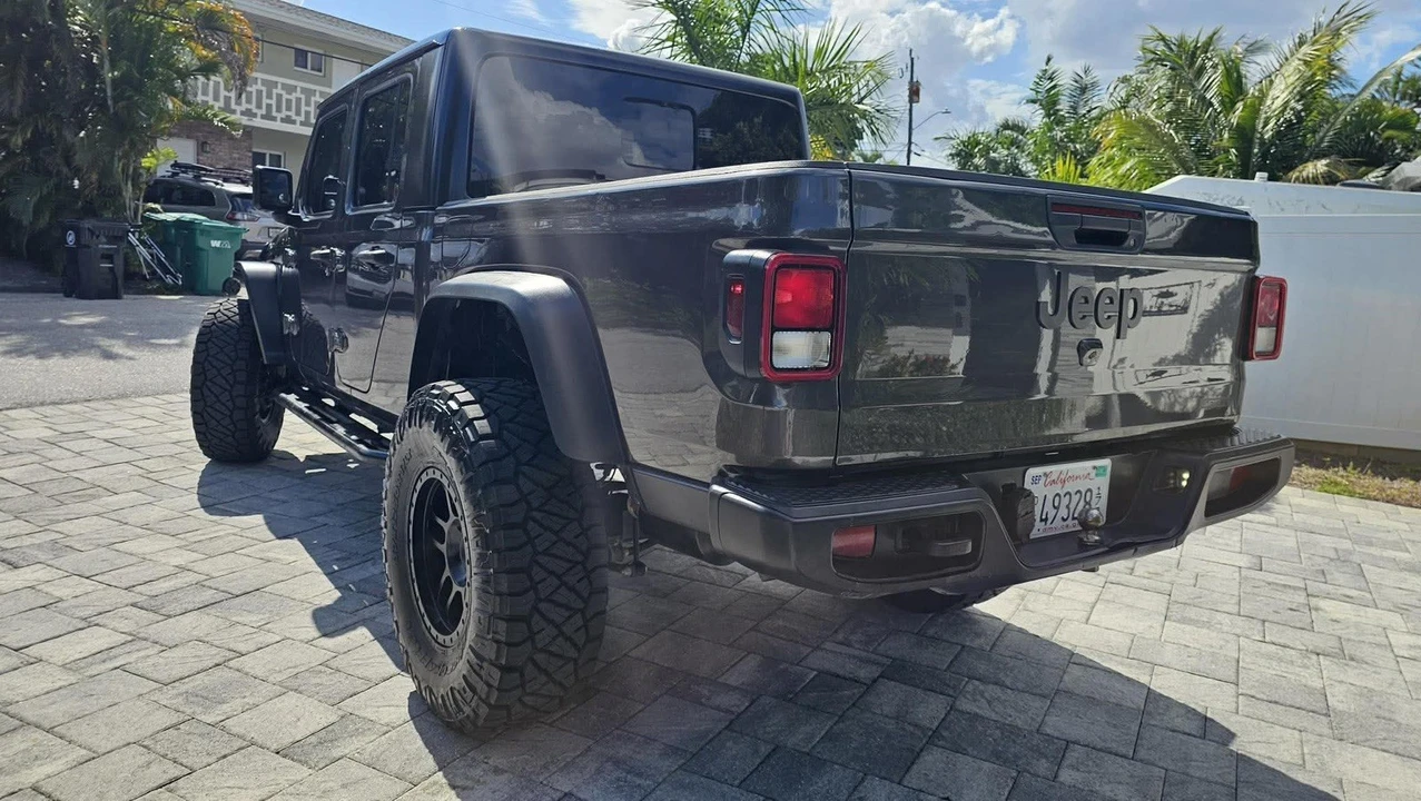 2020 Jeep JT Gladiator - Image 26 of 28