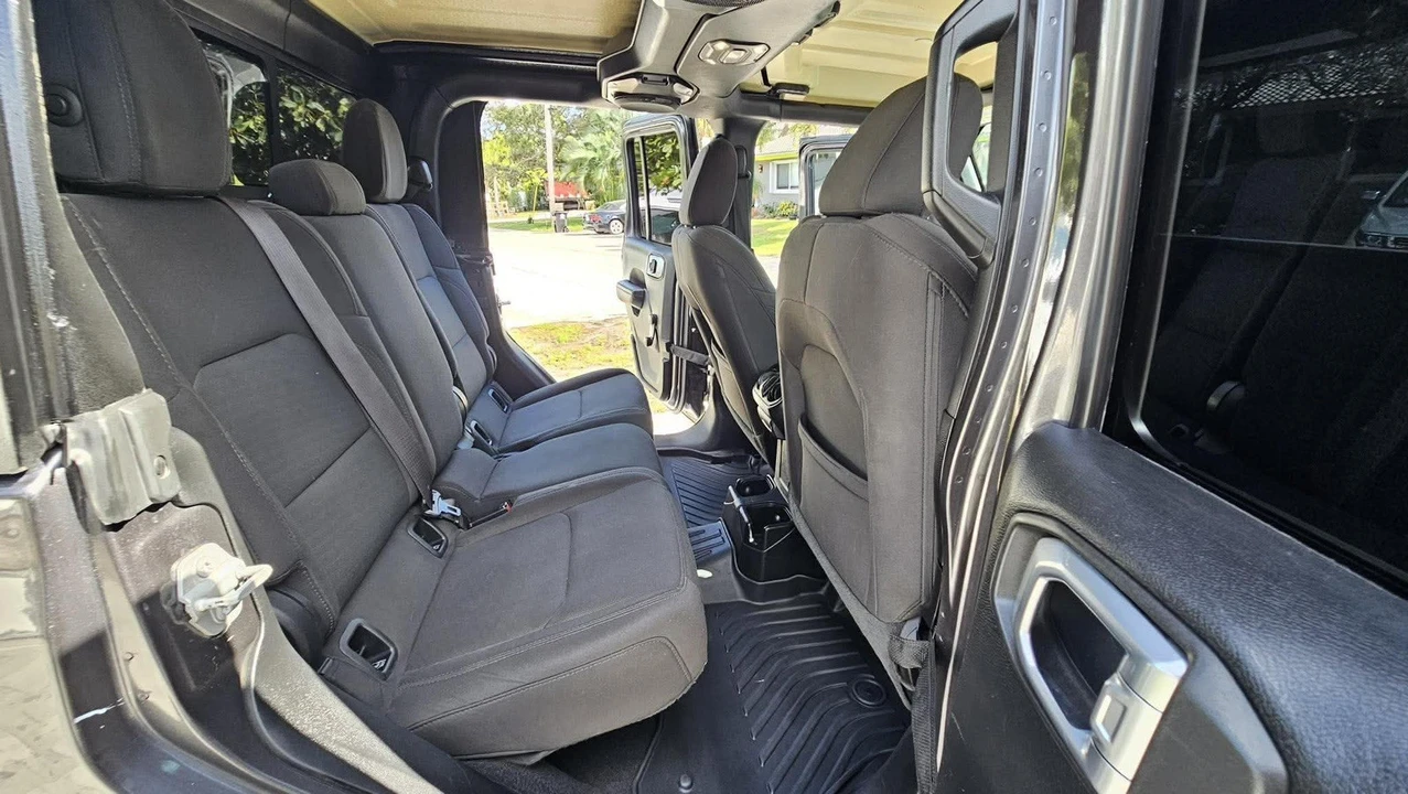 2020 Jeep JT Gladiator - Image 16 of 28
