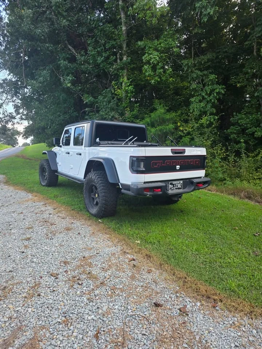 2020 Jeep JT Gladiator - Image 9 of 11