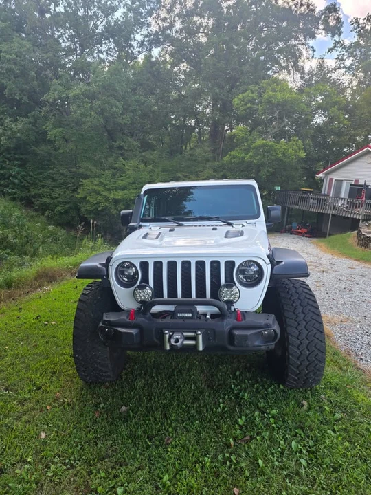 2020 Jeep JT Gladiator - Image 2 of 11