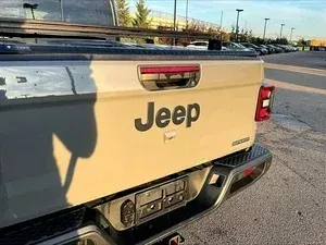 2020 Jeep JT Gladiator - Image 7 of 11