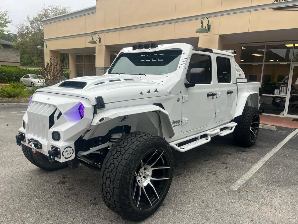 2020 Jeep JT Gladiator - Image 20 of 21