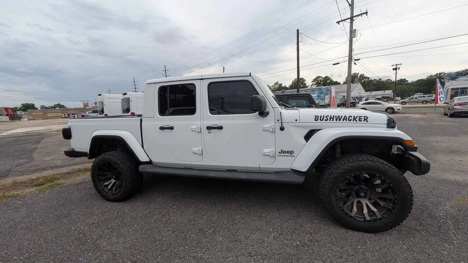 2020 Jeep JT Gladiator - Image 2 of 4