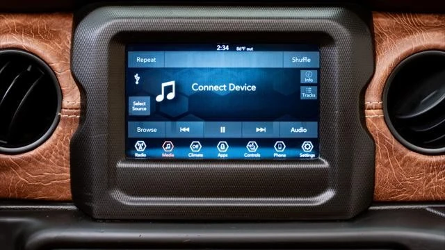 2020 Jeep JT Gladiator - Image 18 of 31