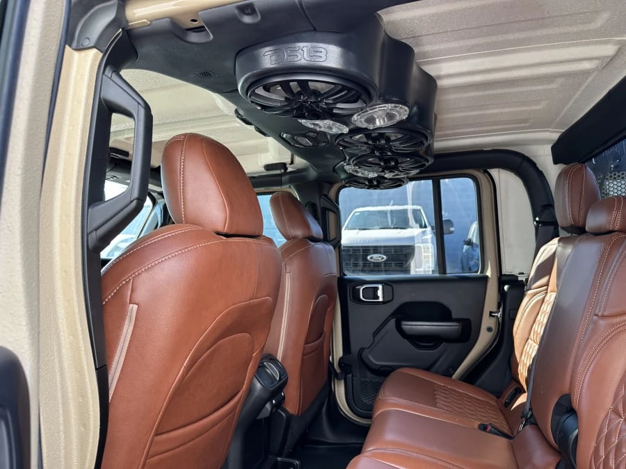 2020 Jeep JT Gladiator - Image 12 of 20