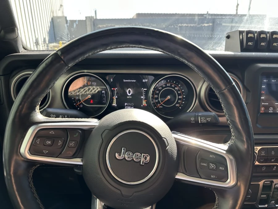 2020 Jeep JT Gladiator - Image 17 of 20