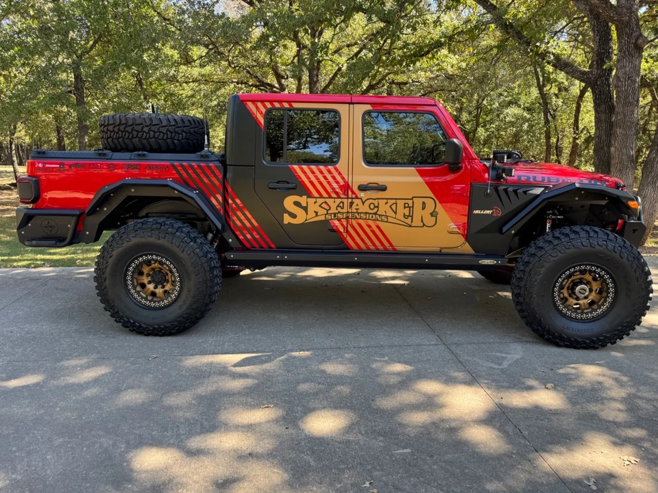 2020 Jeep JT Gladiator - Image 16 of 21