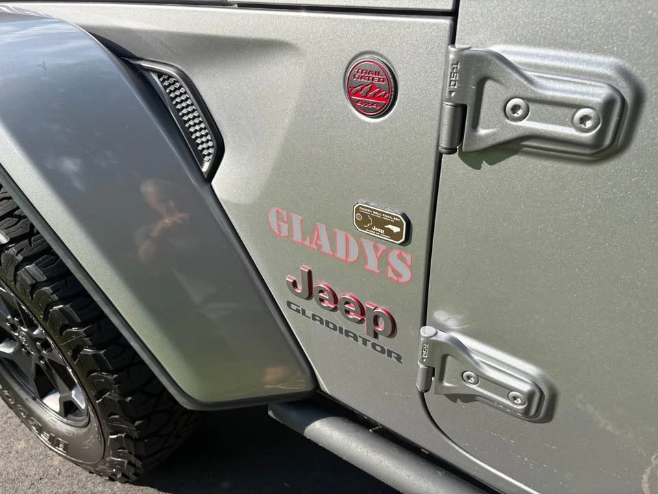 2020 Jeep JT Gladiator - Image 14 of 19