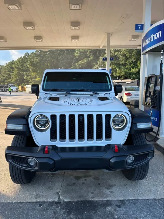 2020 Jeep JT Gladiator - Image 2 of 15