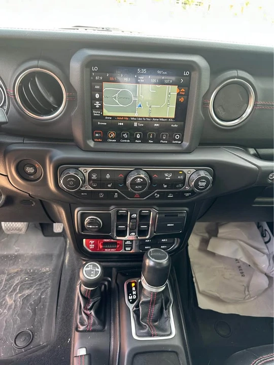 2020 Jeep JT Gladiator - Image 11 of 13