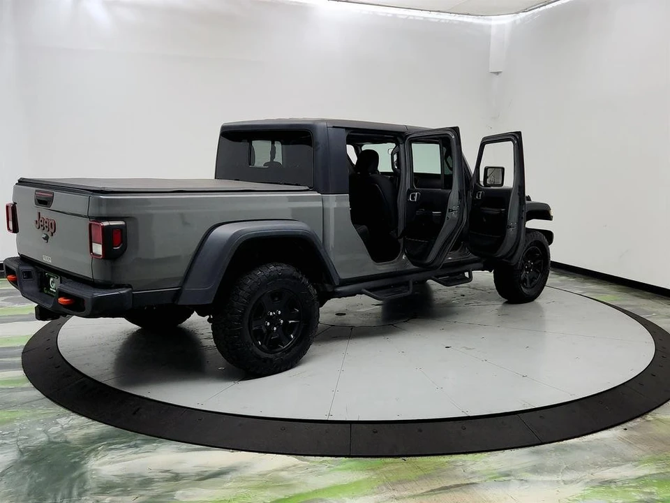 2020 Jeep JT Gladiator - Image 11 of 31