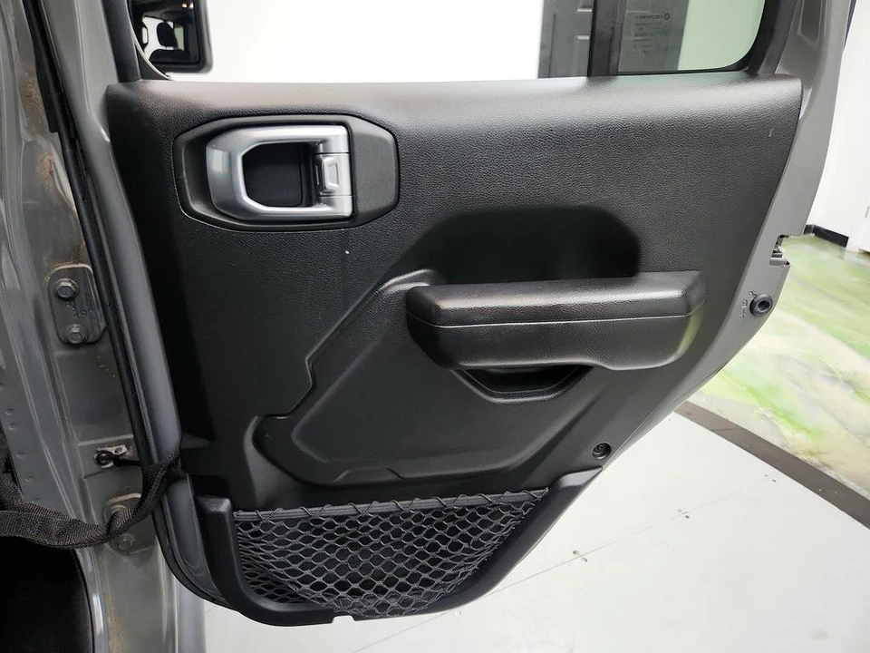 2020 Jeep JT Gladiator - Image 28 of 31