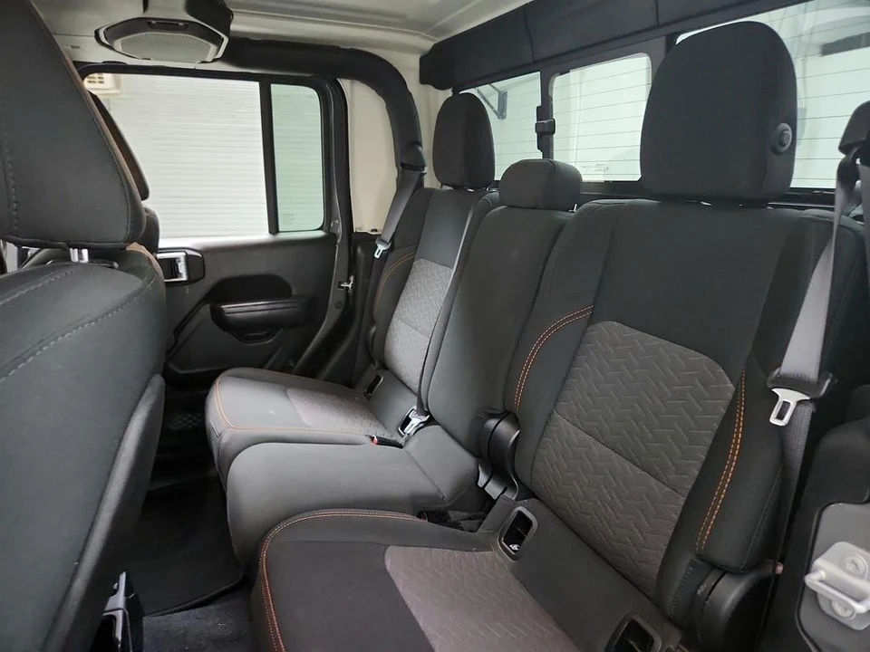 2020 Jeep JT Gladiator - Image 22 of 31