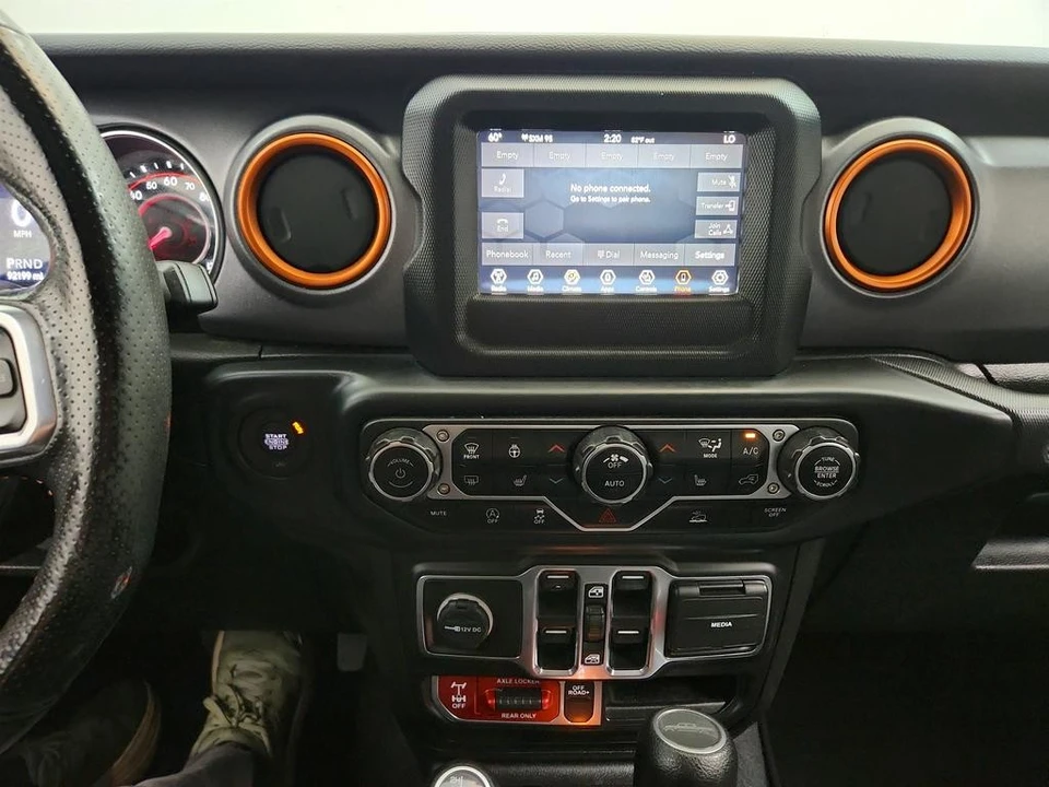 2020 Jeep JT Gladiator - Image 19 of 31