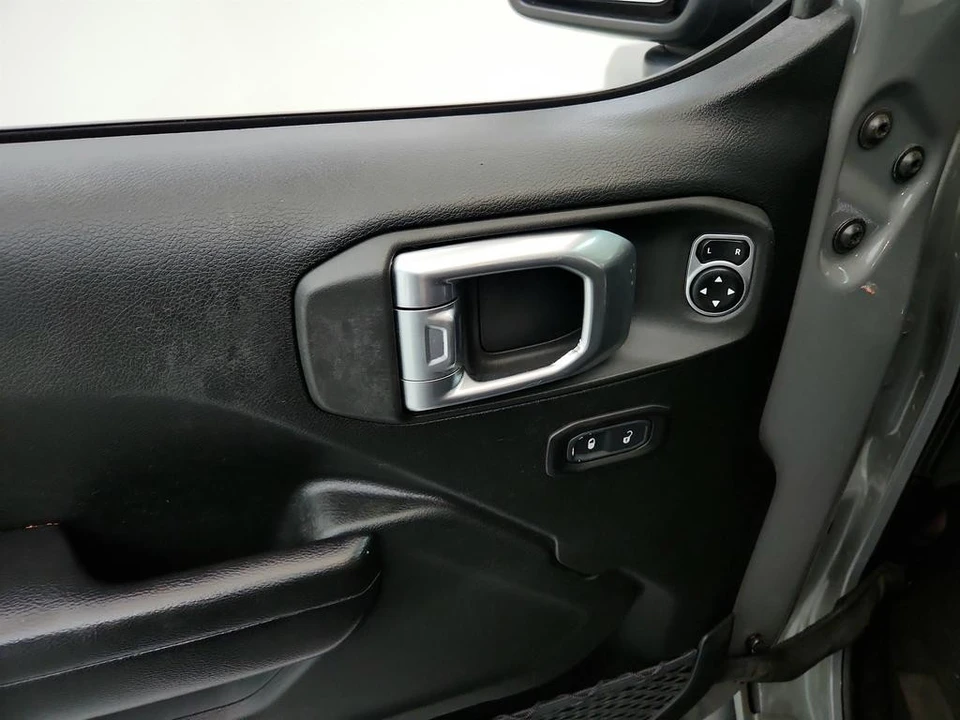 2020 Jeep JT Gladiator - Image 20 of 31