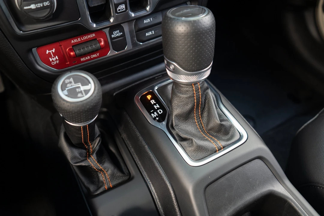 2020 Jeep JT Gladiator - Image 18 of 31