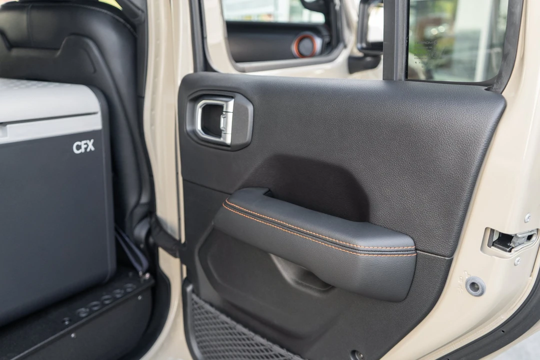 2020 Jeep JT Gladiator - Image 25 of 31