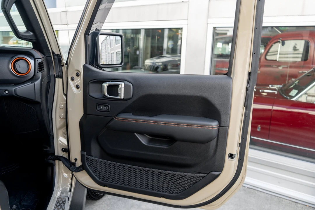 2020 Jeep JT Gladiator - Image 21 of 31
