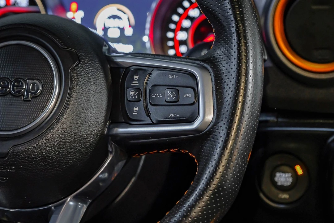 2020 Jeep JT Gladiator - Image 24 of 31