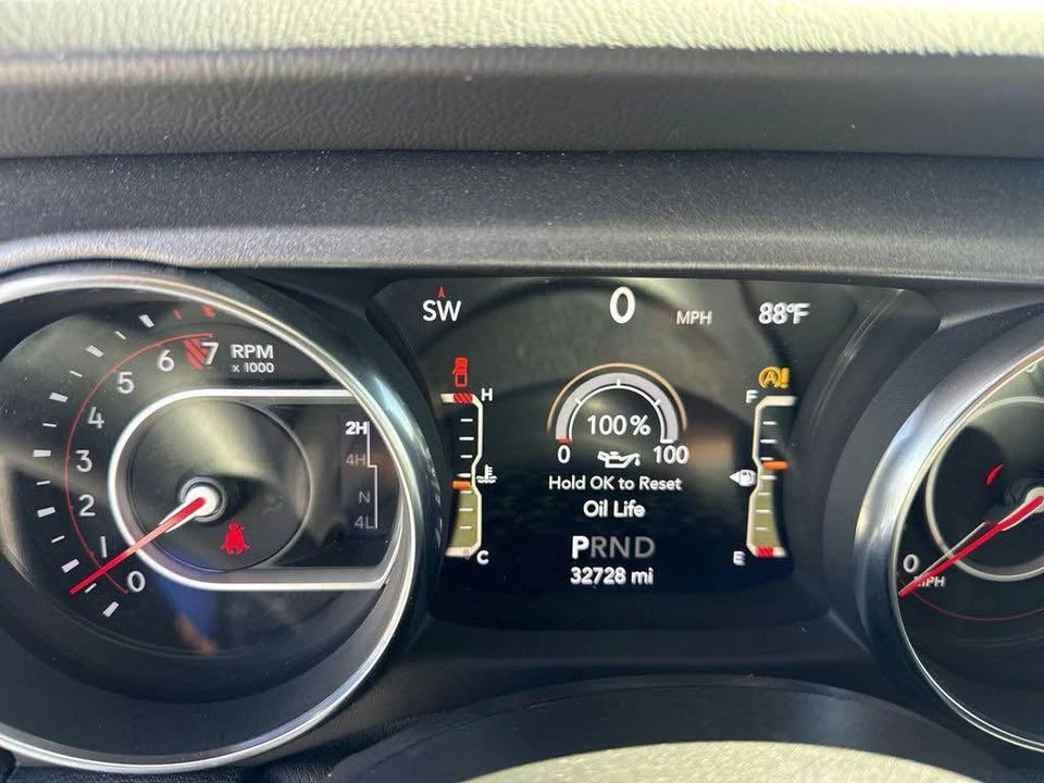 2020 Jeep JT Gladiator - Image 12 of 20