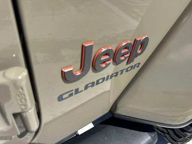 2020 Jeep JT Gladiator - Image 16 of 20