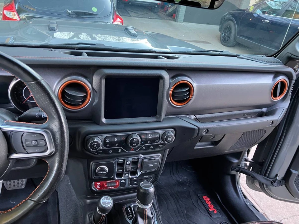 2020 Jeep JT Gladiator - Image 16 of 22