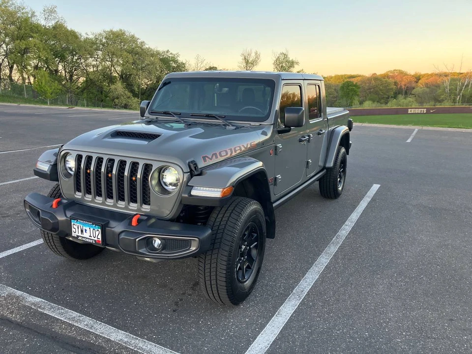 2020 Jeep JT Gladiator - Image 2 of 22