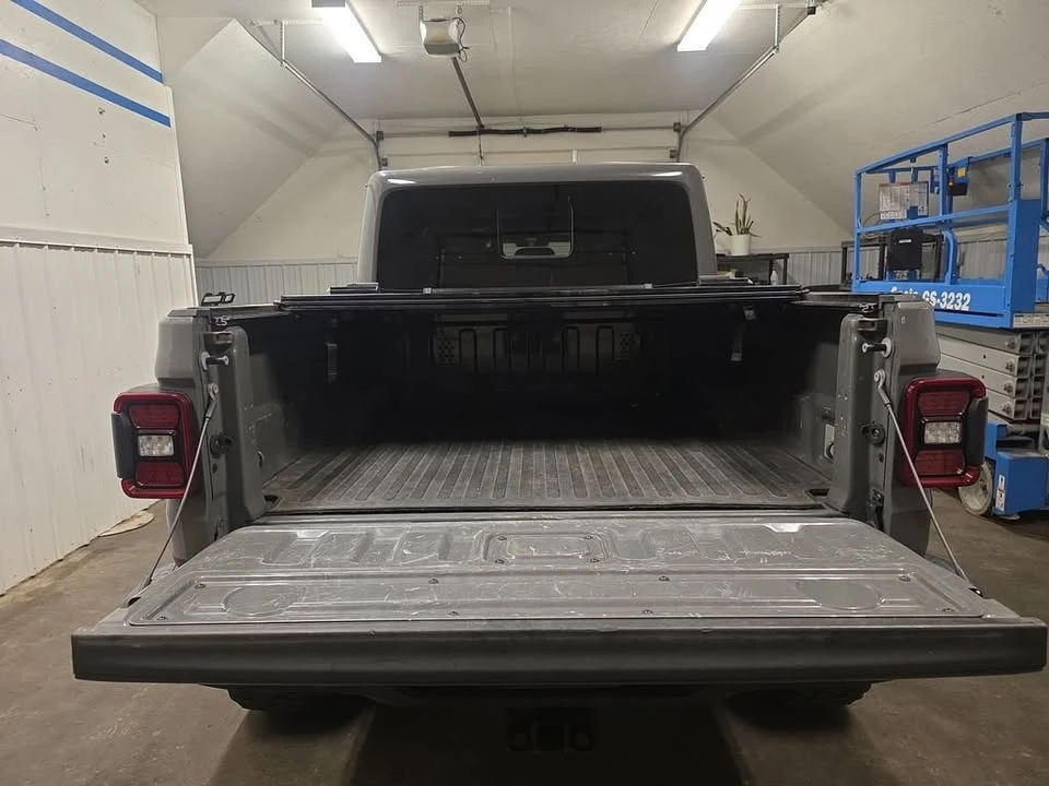 2020 Jeep JT Gladiator - Image 18 of 20