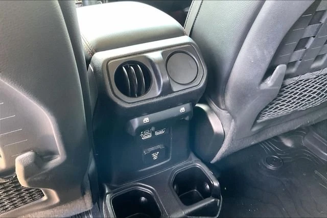 2020 Jeep JT Gladiator - Image 8 of 11