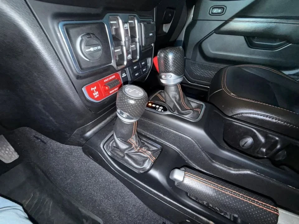 2020 Jeep JT Gladiator - Image 13 of 20