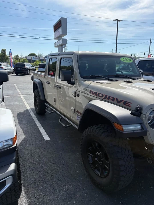 2020 Jeep JT Gladiator - Image 2 of 6