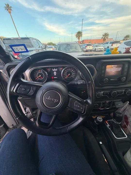 2020 Jeep JT Gladiator - Image 5 of 5