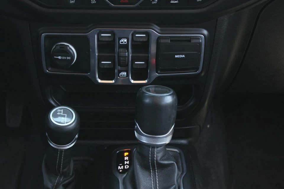 2020 Jeep JT Gladiator - Image 16 of 18