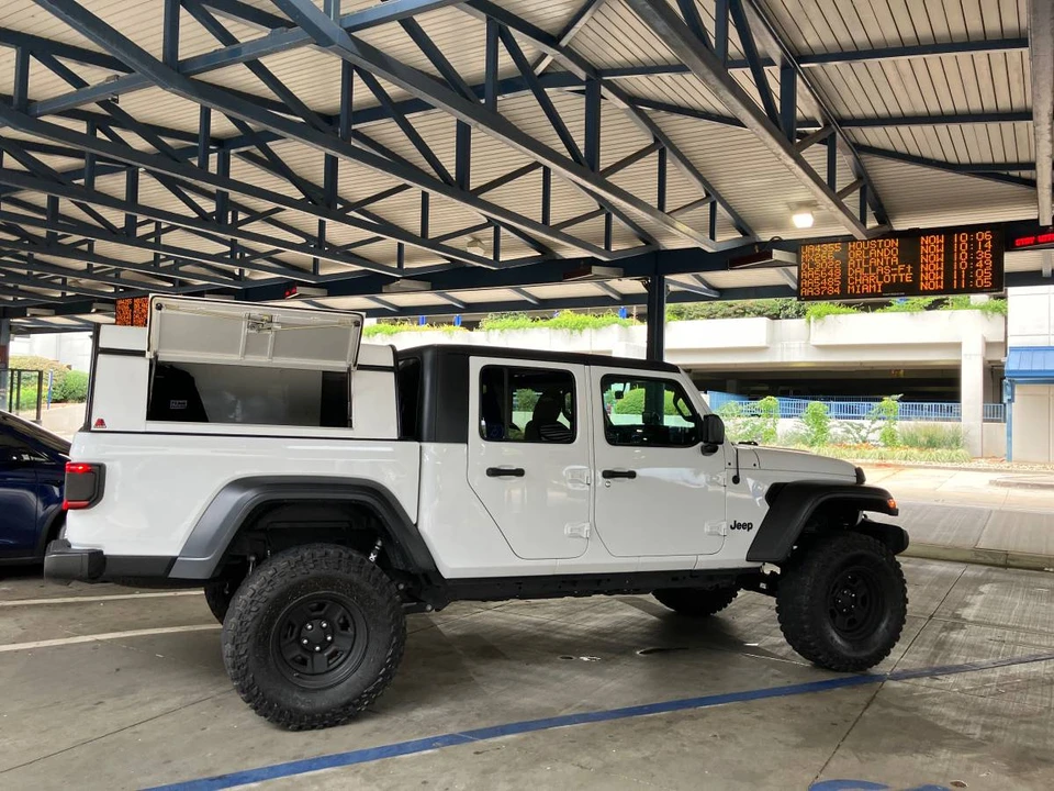 2020 Jeep JT Gladiator - Image 8 of 8