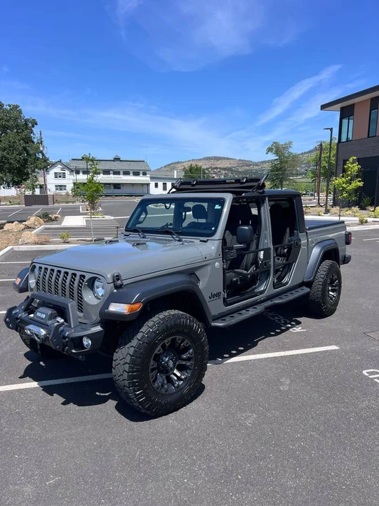 2020 Jeep JT Gladiator - Image 12 of 16