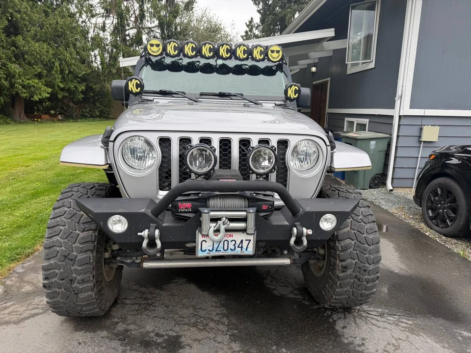 2020 Jeep JT Gladiator - Image 2 of 8