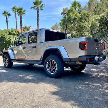 2020 Jeep Gladiator Outlander