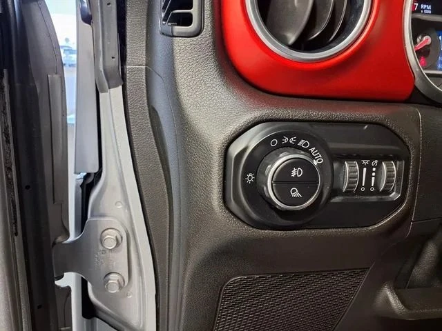 2020 Jeep JT Gladiator - Image 15 of 20
