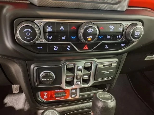 2020 Jeep JT Gladiator - Image 14 of 20